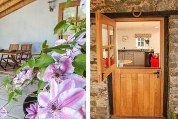 コテージ The Barn At Glanoer