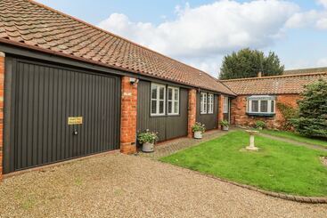 بيت ريفى The Old Wagon Shed