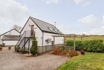 茅舍 Tyn Y Mynydd Bach