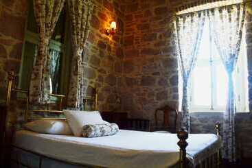 Cunda Has Konak Otel