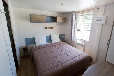 هتل Camping La Palmyre Estanquet