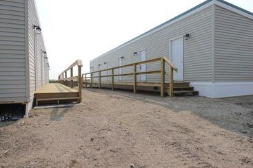 فندق Golden Prairie Lodge