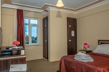 בית מלון כפרי Marmara Life