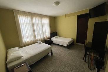 פנסיון Calmelia