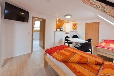 پانسیون Gästehaus M. Sander