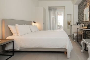 پانسیون Vourkari Village