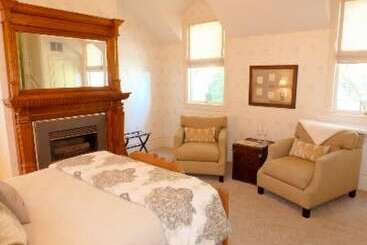 צימר Inn At Salvestrin