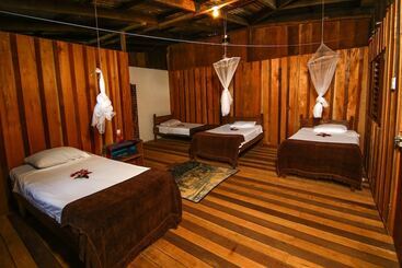 فندق Tapir Lodge