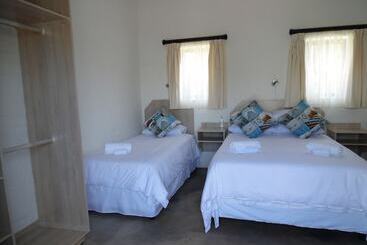 مبيت وإفطار Myrtles Retreat