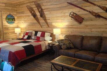 קוטג'' Glacier View Rv Park And Cabins