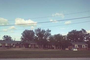 Headwaters Motel
