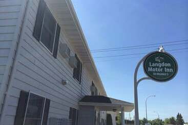 فندق Langdon Motor Inn