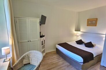 هتل Maison Des Peyrat