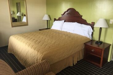Kentland Motel