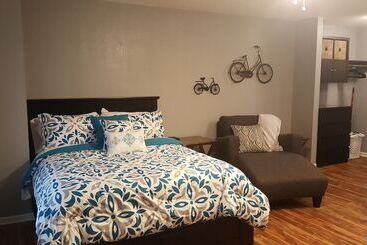 汽车旅馆  Tower Extended Stay Suites