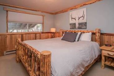 کلبه Ole  Berg S Den In Lake Wenatchee