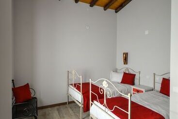 קוטג'' Casas No Terreiro