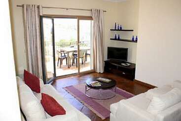 아파트호텔 Domus Iberica Burgau Apts & Villas