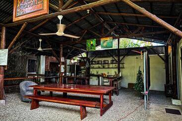 호텔 Cabinas Tropicales