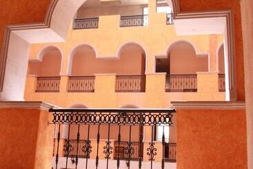 בית מלון כפרי Colon