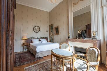 פנסיון Hôtel De Panette   Chambres Historiques