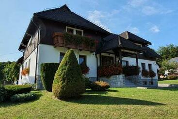 ペンション Villa Knezevic