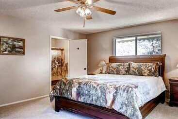 茅舍 Yosemite Scenic Wonders   Bass Lake Area