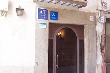 Apartamentos Turísticos Doña María La Brava