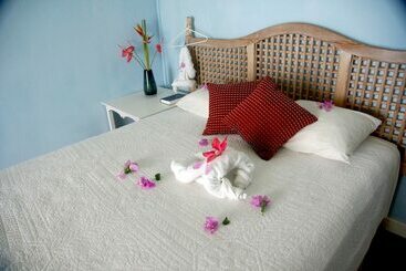 ホテル Barefoot Suites