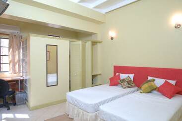 ホテル Heron At Bridgehouse