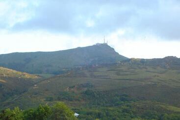 בית מלון כפרי Hôtel De La Rhune