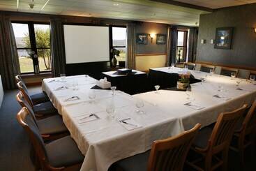 호텔 The Inn At Glenora Wine Cellars