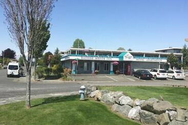 فندق على الطريق Bayside Motor Inn