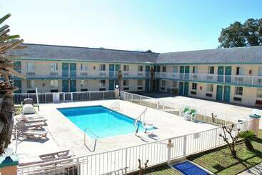 モーテル Coconut Grove Motor Inn