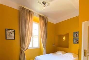 ホテル Central Bastia