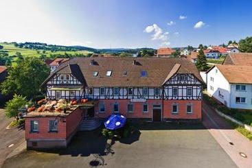 בית מלון כפרי Zum Rosenbachschen Löwen