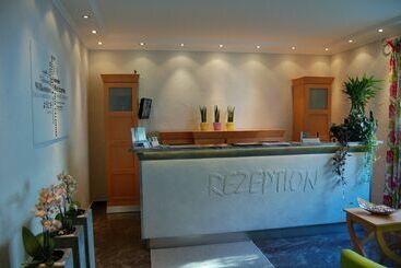 Отель Zur Linde