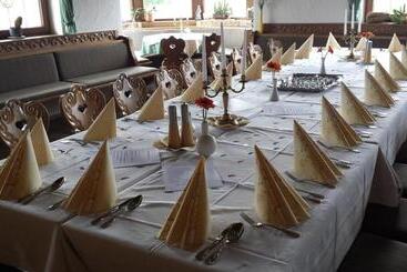 펜션 Erlebnislandgasthof Hotel Neiderhell