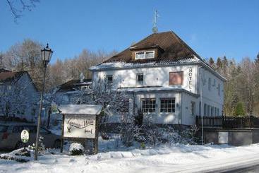 Пансион Gasthaus Laubacher Wald