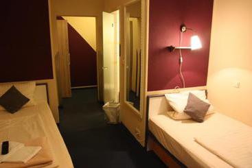 Отель Am Schloss