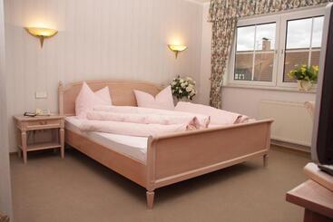 בית מלון כפרי Edel