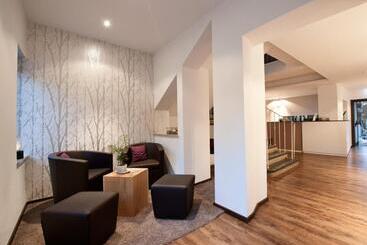 호텔 Seeluna Am Klostersee