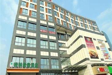 בית מלון כפרי Greentree Inn Jiangsu Taizhou Dongfeng Road Express