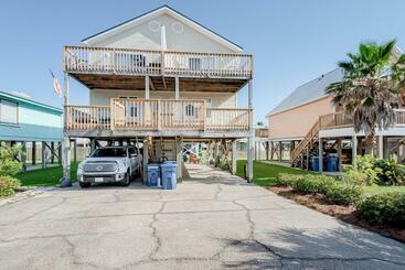 דירות לתיירים A Wave From It All   Unit A