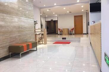 فندق 7days Premium Yibin Laiyin River