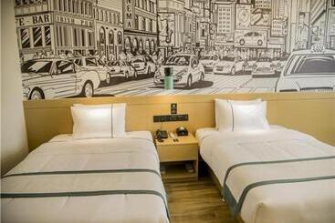 בית מלון כפרי City Comfort Inn Wanning Wan'an Avenue High Speed Railway Station