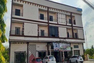 ホテル Grand Blang Asan By Oyo Rooms