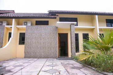 هتل Pasir Padi Inn Syariah  By Oyo Rooms