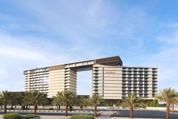 هتل Mövenpick Resort Al Marjan Island