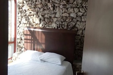 酒店 Posada Y Hostal Del Parque   Hostel